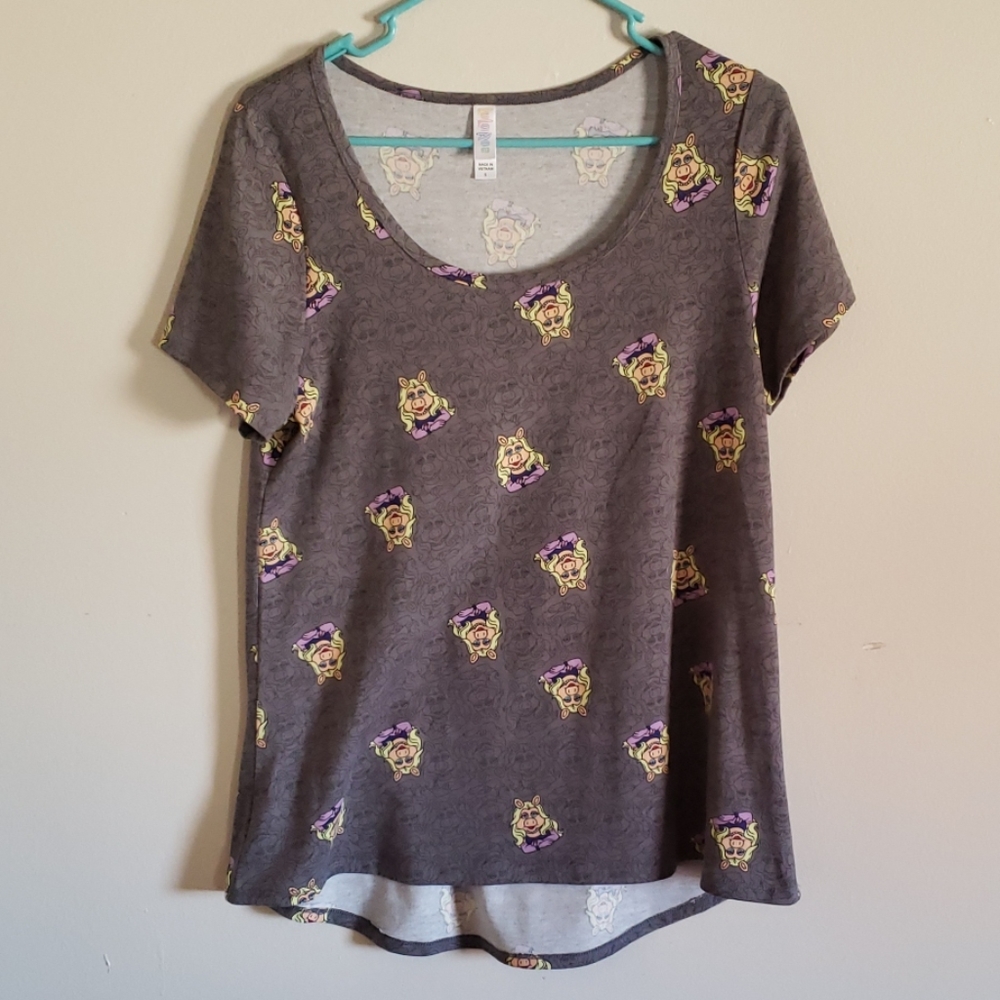 EUC LuLaRoe Classic T. Miss Piggy!!! Size Small